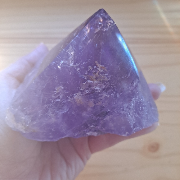 Amethyst Polished Point with a Flat Base - Picture 3 of 8